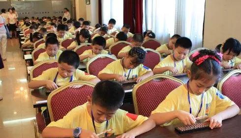印度|中国最小军官！8岁入特种部队当官，领过国家工资，如今怎样了？