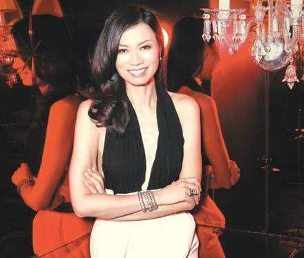 邓文迪|邓文迪:专心“攻略”老男人,与英国首相有染,疯狂约会小鲜肉?