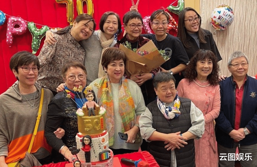 黎瑞恩|知名娱记70大寿，数十位明星共聚一堂，叶童喝到满脸通红太尽兴