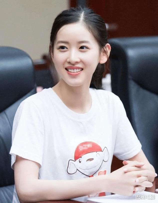 邱泽|女星同框气场大不同，有人slay全场，有人成了村姑，气质太重要