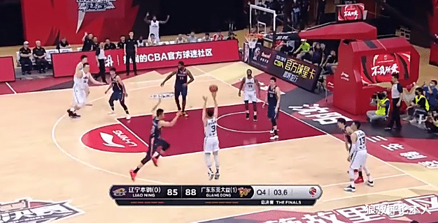 赵继伟|广东输球头号罪人是他?关键时刻掉链子,原地看戏目睹赵继伟出手