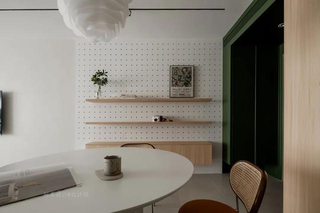 117㎡现代极简,简洁大方的空间,布置出清新舒适的华丽感