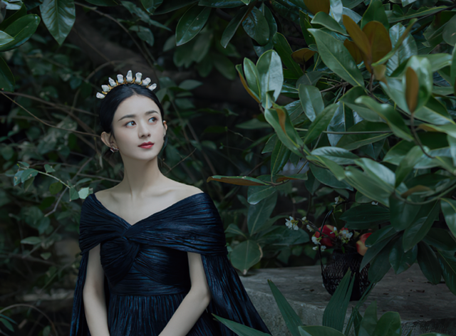 赵丽颖|赵丽颖离婚后再晒视频，肩上的痕迹引热议，这是要重新开始了