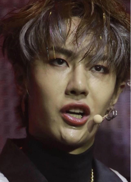 王一博稳居榜首!"娱乐圈丑男"投票,鹿晗王俊凯落选