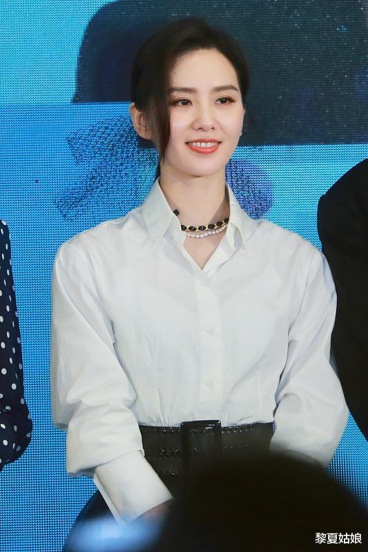 黎夏姑娘|恭喜那些不发朋友圈的人