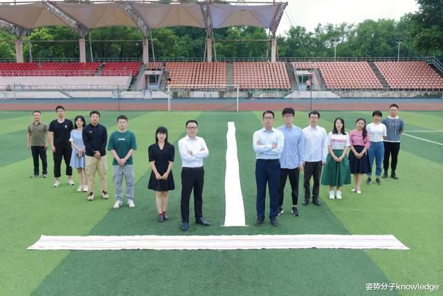 科学家 中国科学家太牛了,科幻电影里的衣服,我们做出来了!