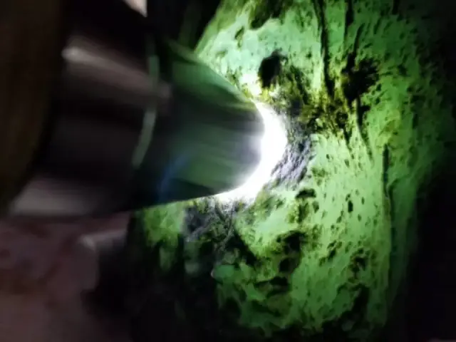 翡翠|大爷花16万切翡翠原石,刀刀见涨,乐开了花