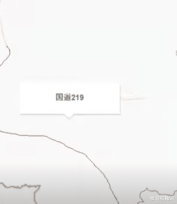 社会视角说 昆仑山：男子自驾游遇险被困车内，遭饥饿狼群围堵一天一夜