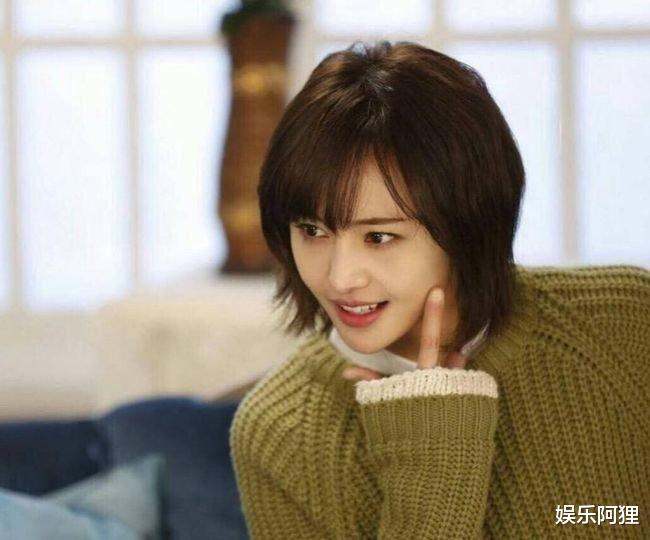 郑爽|郑爽近况曝光：商演无人敢请，复出遭拒，已随父母回东北老家生活