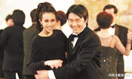 明星素颜|和周星驰谈过恋爱,41岁嫁给自己初恋,为爱愿当三孩子的后妈