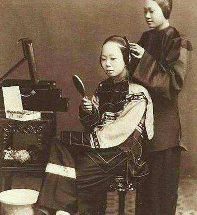 谭延闿|因是妾室，她在饭桌前站了24年，儿子科举及第后丈夫说：坐下吃吧