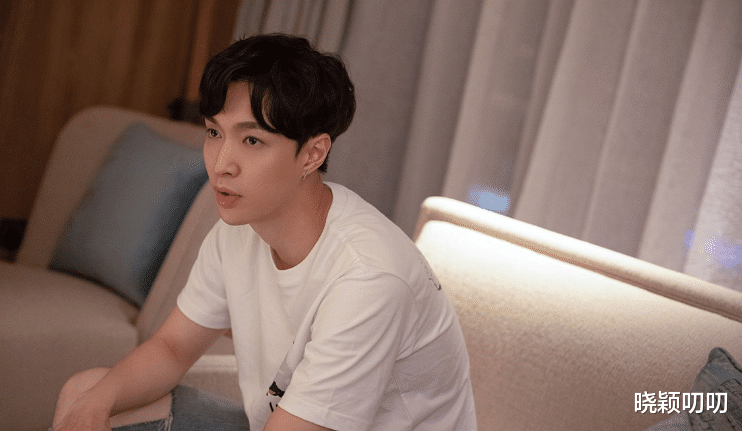 张艺兴|张艺兴的内心坚强，他坚守信仰，他实践着自己的原则