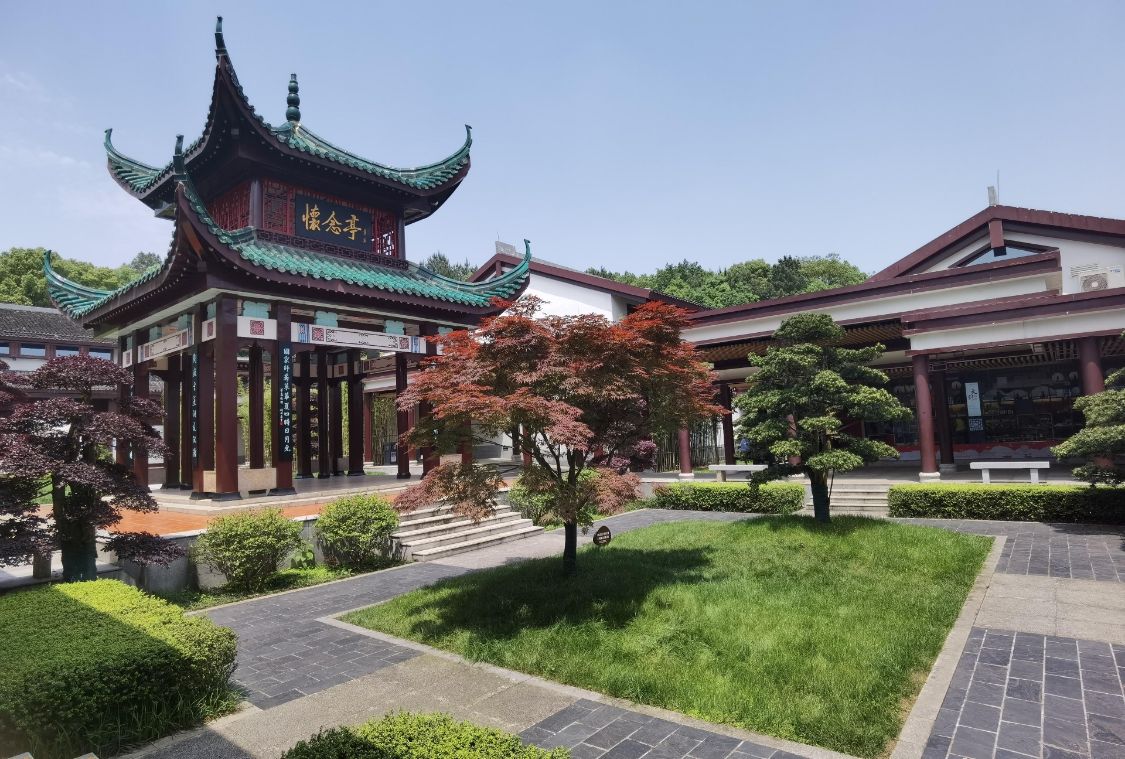 古镇 中国适合养老宜居的4个“新一线”，环境好美食美景多，让人羡慕