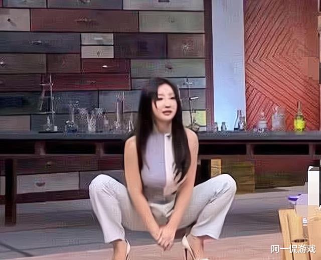 柳岩|41岁柳岩为何仍是未婚？看她做深蹲，你还敢追她吗？