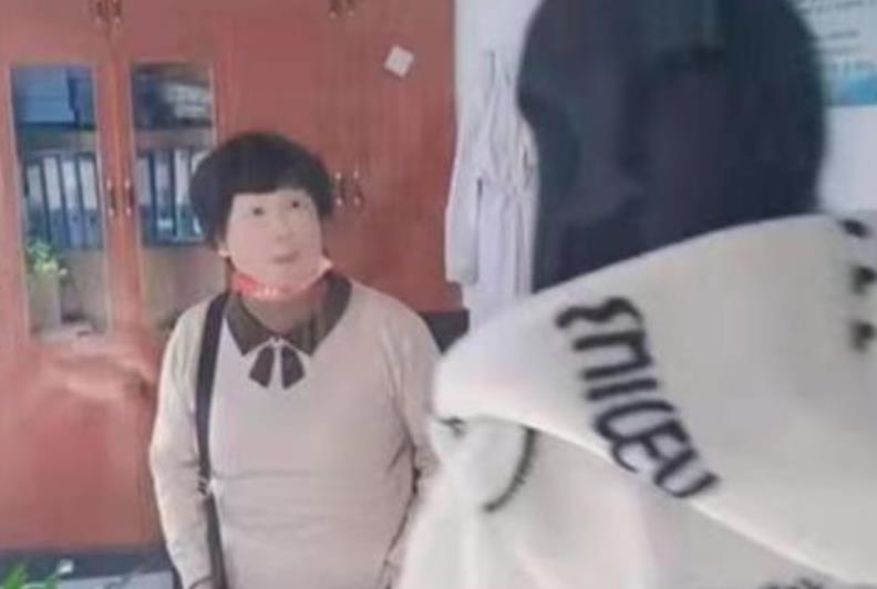 姚策|谁在说谎？曝熊磊开直播称姚策是安乐死，心疼姚策瘦成皮包骨