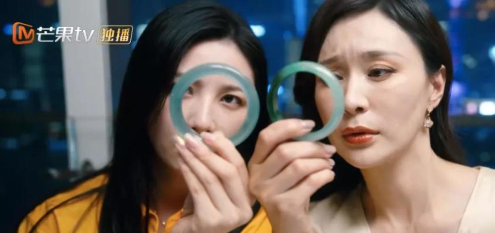 哈轩翡翠|「婆婆的镯子」15万买的镯子，20年后能涨到7位数？别高兴得太早