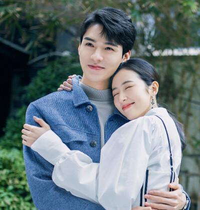 芒果台|芒果又一甜宠剧来袭，病娇老板与霸道女保镖，熬夜也要追！