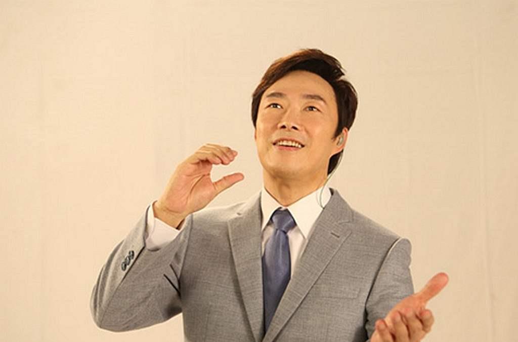 费玉清|同样是65岁的老前辈，张国立任达华都老了，他还是30岁的样子