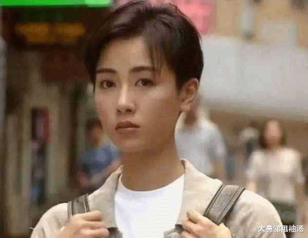 袁洁莹|51岁袁洁莹罕见露面，脸部凹陷骨瘦如柴，否认退圈自称：被退休