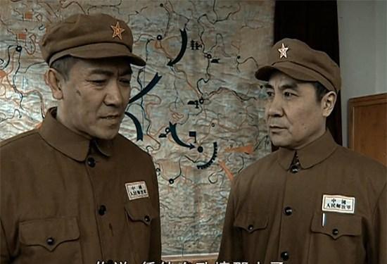 李云龙|丁伟战功不如李云龙，为何李云龙当旅长时，他就已经是纵队司令？