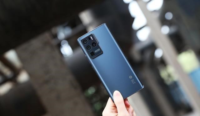 thinkpad|受冷落的国产机皇，1TB大内存+60倍变焦！现已降1000元