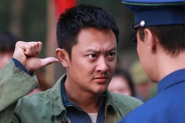 吴宣仪|一个女人毁了他，一个女人骗了他，43岁的印小天就这样改写了命运