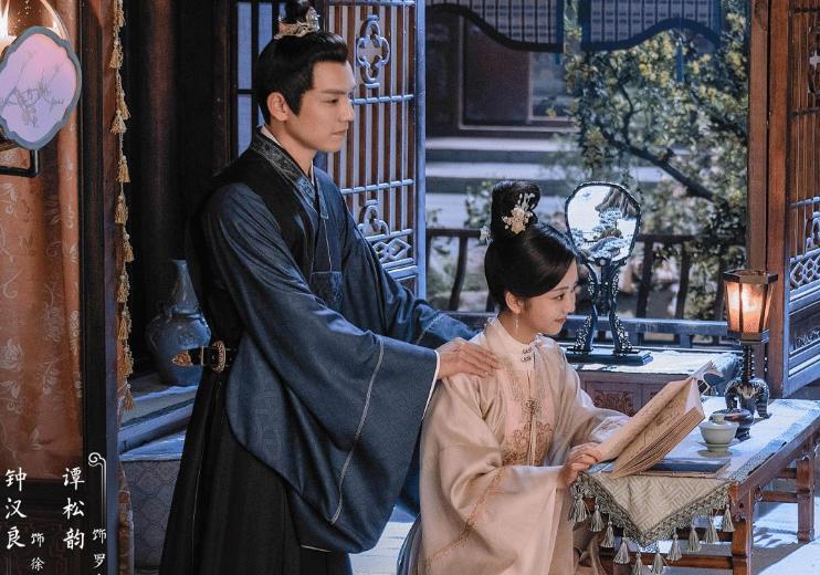 谭松韵|《锦心似玉》强势来袭，本以为谭松韵够美了，却被一众女配吸粉！