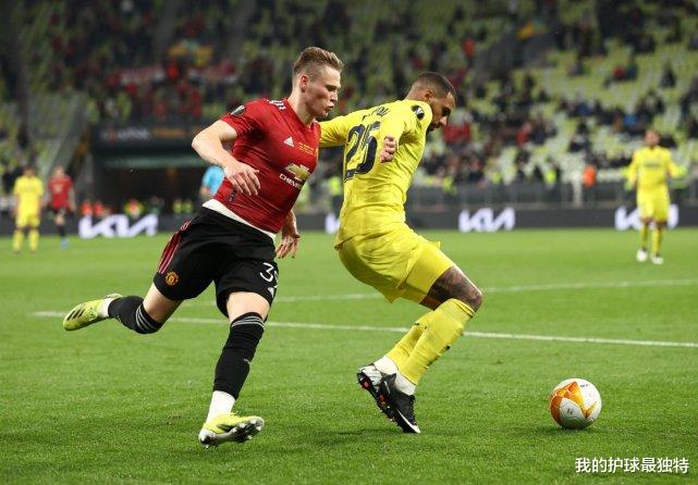 曼联|点球10-11！曼联四大皆空，连续4年无冠，英超连输10次，穆帅笑了