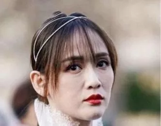 好物官|有种尴尬叫“卡粉”,女明星底妆“翻车”合集,这是涂了多少层?