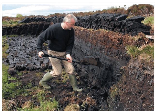失控的小青蛙|北极出现很多“深坑”，还会释放古代气体，值得人们深思