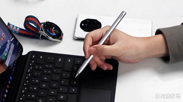 笔记本|上手华为MateBook E：二合一新品有多强？轻薄百变一本多用