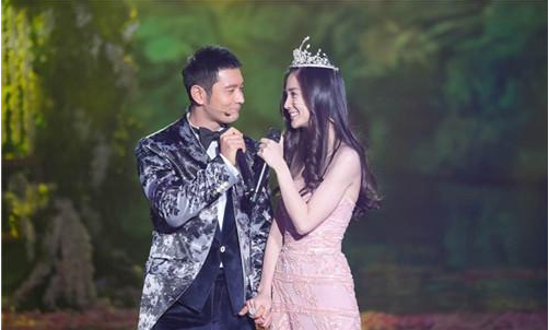 黄晓明|赵薇不再隐瞒，撕下黄晓明的遮羞布，难怪杨颖婚前婚后不一样