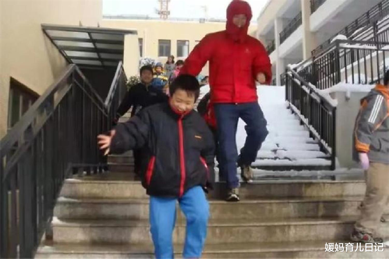 媛妈育儿日记|花费5000万,送24个寒门学子上北京名校的青云计划,后续如何