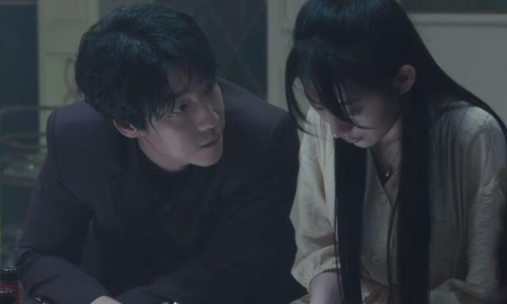 孙兴|徐英子和孙兴开心晒合照，两人互加好友，和戏里的关系反差太大！