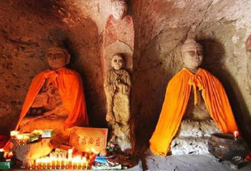 周武帝|一万尊佛像检查时少一尊，工匠假扮充数，结果被永久封印成真佛像