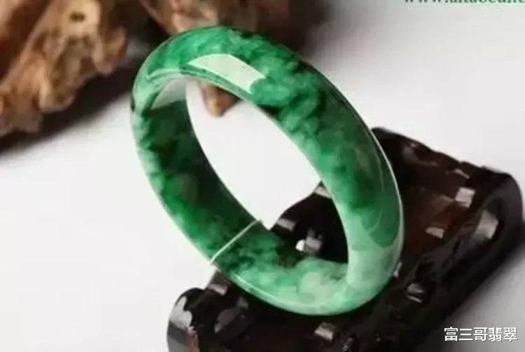 雕刻|翡翠花青、干青、油青是什么？