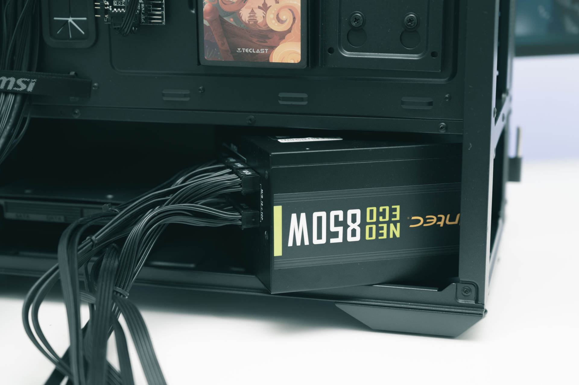 机箱|自带降噪设计的机箱，微星第一台静音游戏机箱上手体验