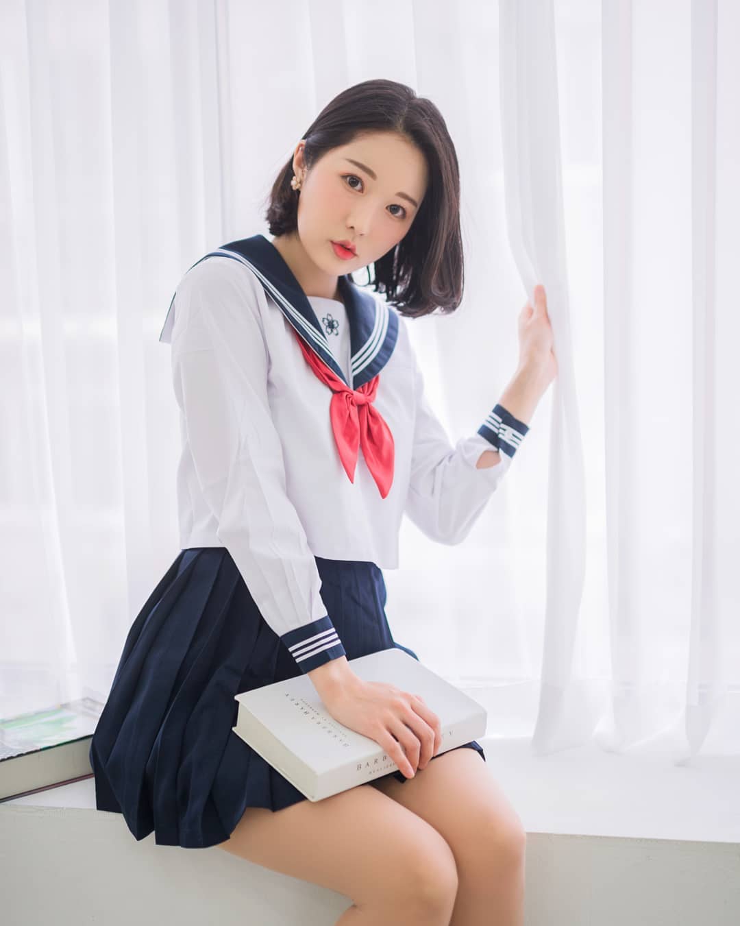 制服|清纯制服美女，短发可爱制服也可爱