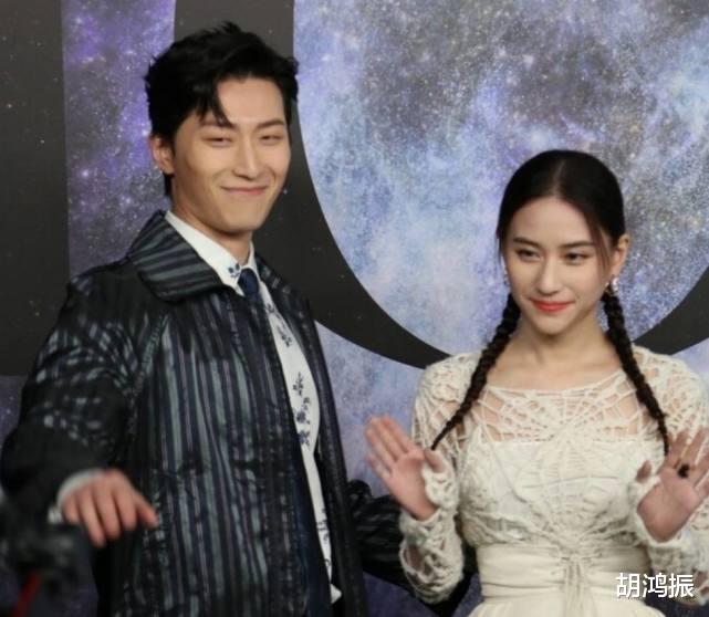 李小冉|何超莲现身百元餐厅，三太低调朴素不愿上镜，窦骁成司机称肚子饿