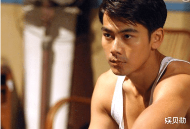 宁毅|戏中三败郭麒麟，戏外人生大赢家，名校毕业，娶大6岁古装剧女神