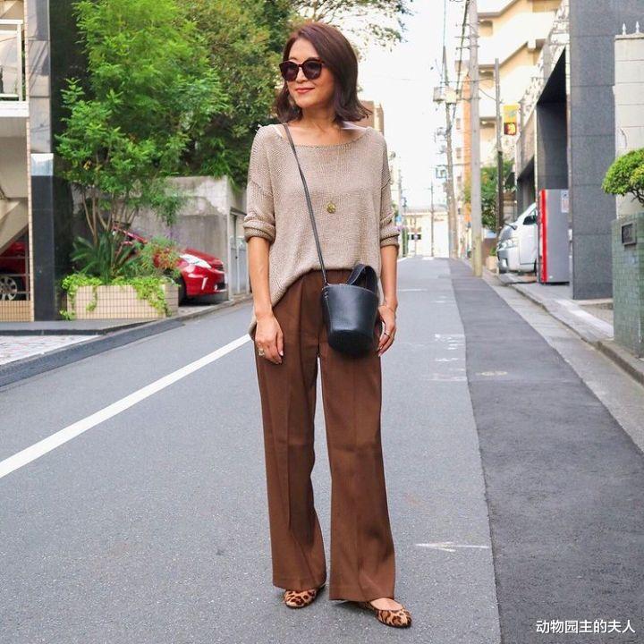 动物园主的夫人 冬季针织衫怎么穿好看又省钱 看看这位博主的简约搭配法会给你灵感