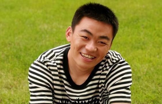 王宝强|女儿解开手机密码，王宝强才发现两人有事，如今又准备结婚？