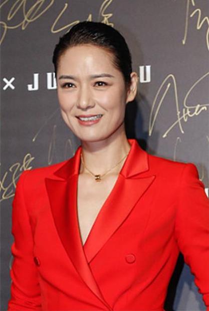 马艳丽|“中国第一美女”马艳丽惨遭劈腿，如今活成女强人！