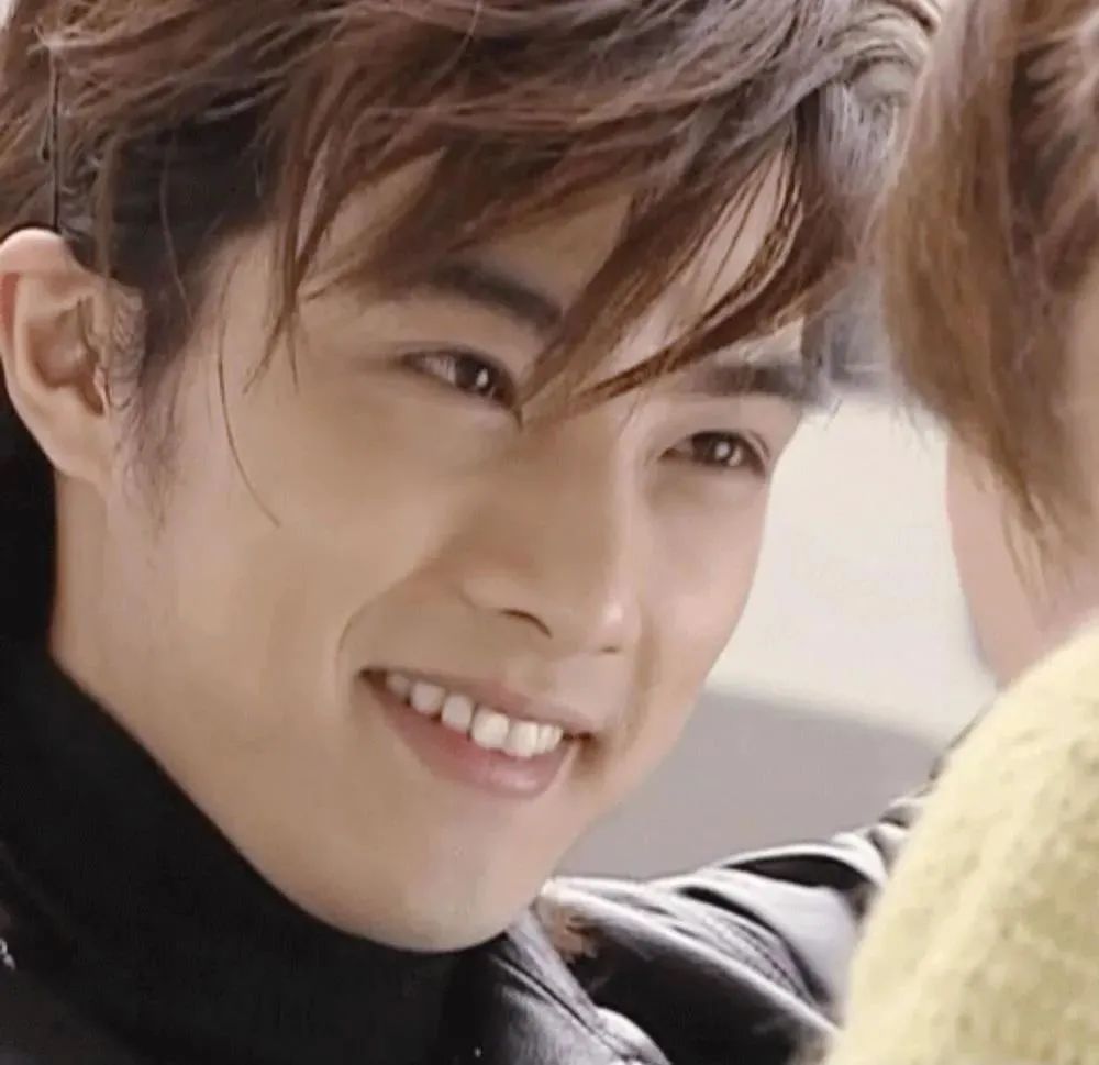 女孩|疑似出轨、逼老婆堕胎，知名男星人设崩塌：毁三观！