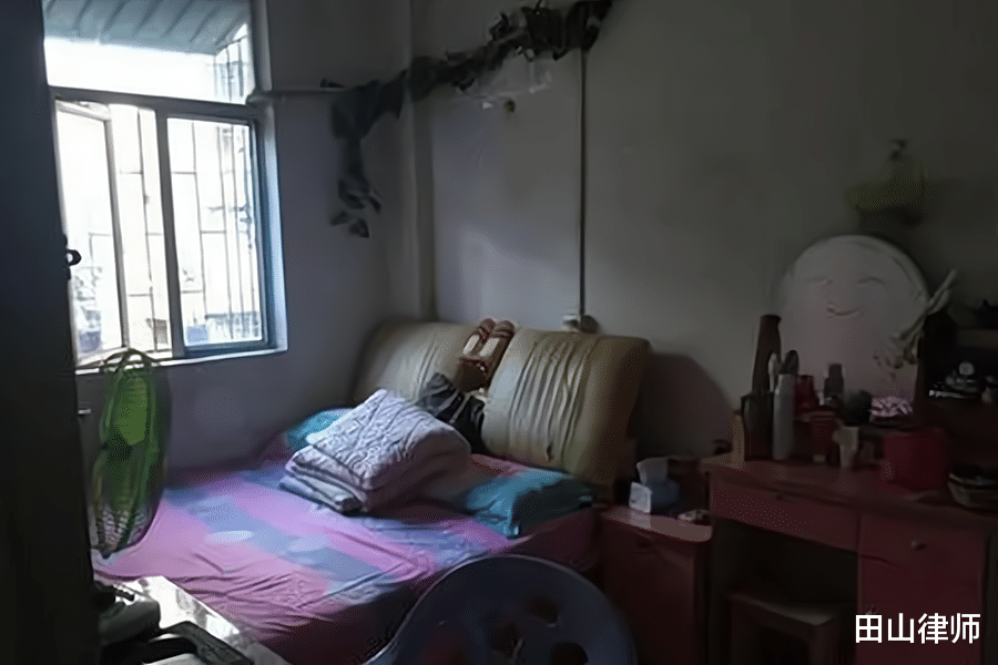 囊中羞涩的嫖客残杀临时加价的“小姐”,因五十元嫖资引发血案
