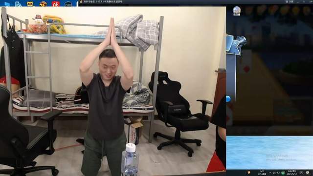 药水哥|药水哥下跪道歉，向太霸气回应“这事没完”，虎牙官方送上神助攻