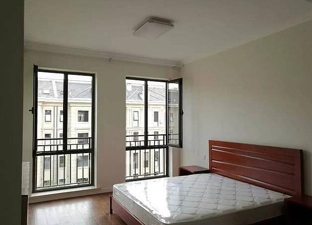 晒晒我的婚房,只比毛坯房强一点点,估计你们没见过这么寒酸的!