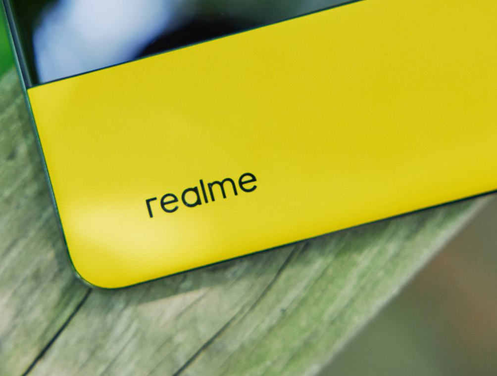realme|120Hz+12GB+256GB，中端神机加速退场，多轮跌价至1799元