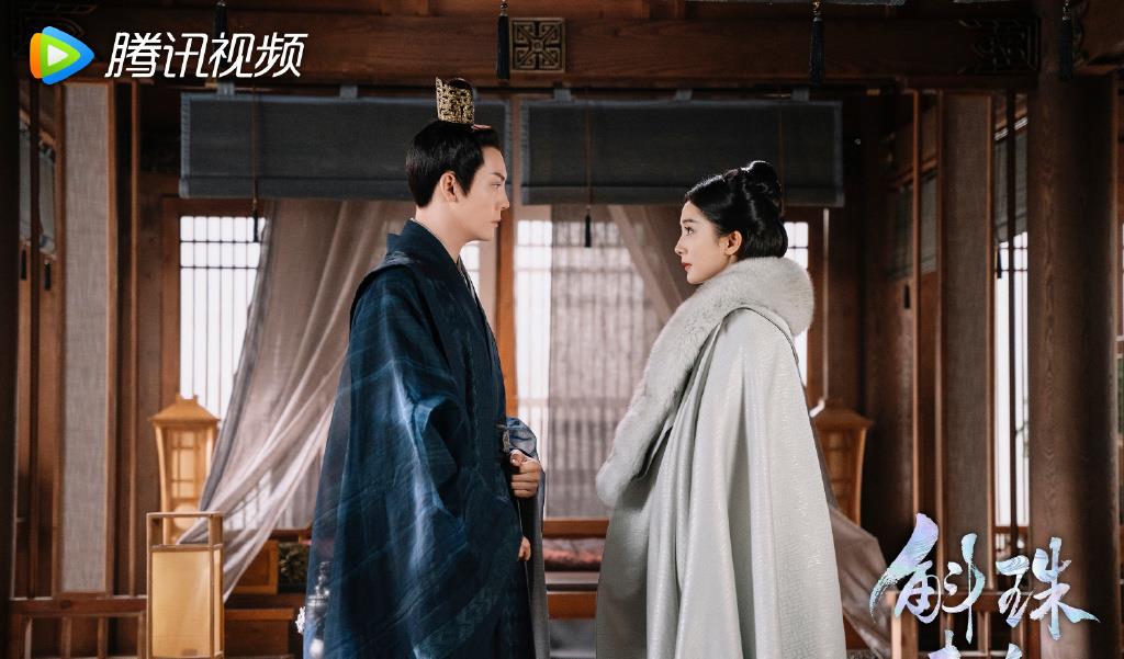 陈伟霆|《古剑奇谭》给陈伟霆带来的事业断层，靠他自己还能接上吗？