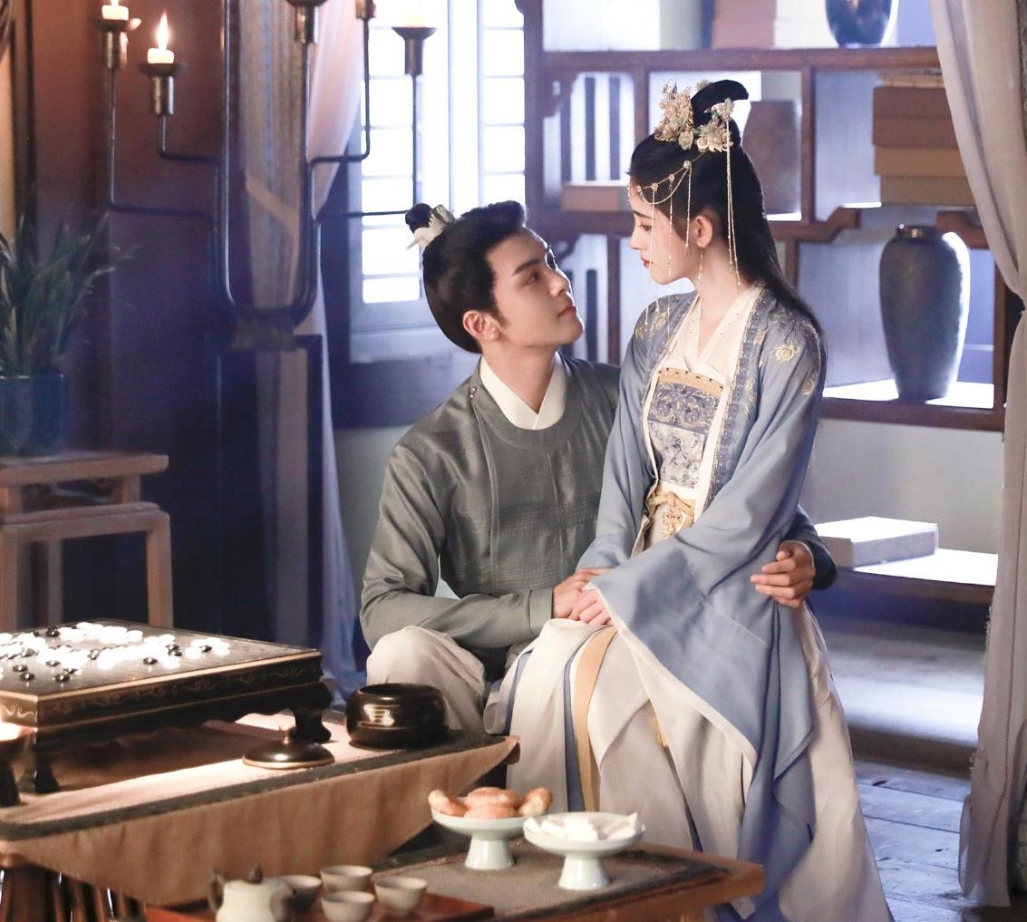 冷面|下饭的高颜值甜宠剧又一部来了，呆萌俏皮郡主爱上帅气冷面侍卫！